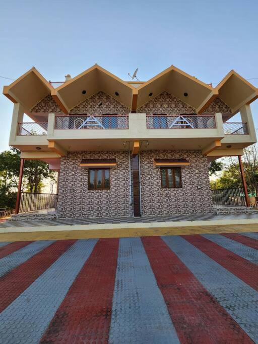 Farmhouse Close To Nature - Kesari Farm Gandhinagar Eksteriør bilde