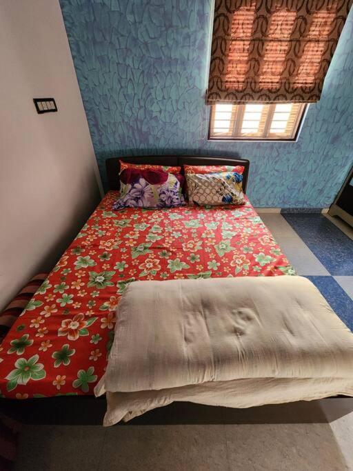 Farmhouse Close To Nature - Kesari Farm Gandhinagar Eksteriør bilde